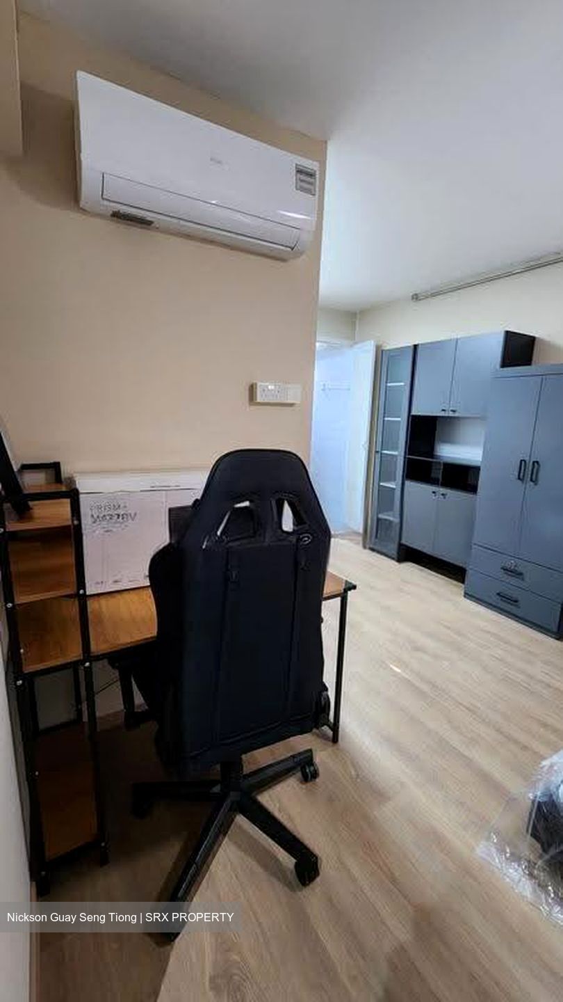 Blk 204 Choa Chu Kang Avenue 1 (Choa Chu Kang), HDB Executive #627238981